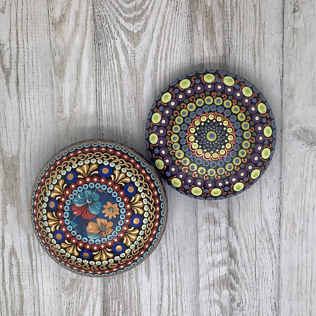 Mandala Stone in Vivid Kobalt Blue en Red, Sphere