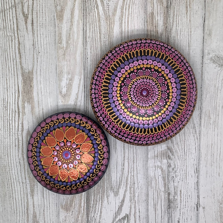 Mandala Steen in koper, roze en paars