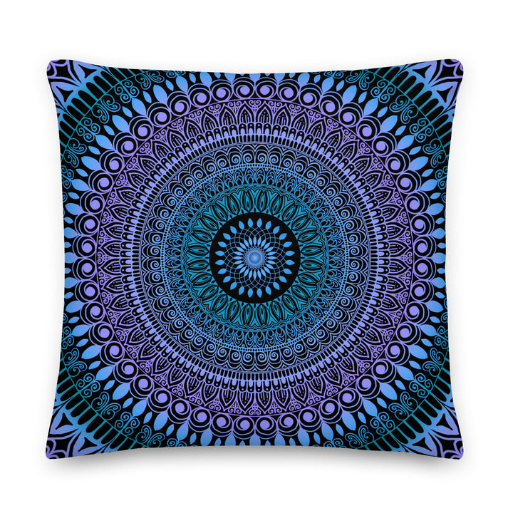 Mandala Magic:  lavendel, blauw en rozekleurige kussenhoes