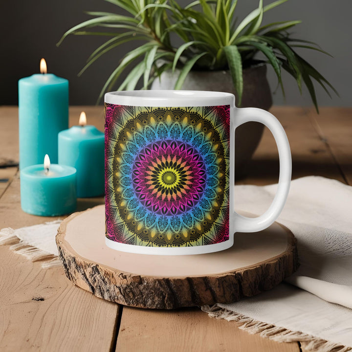 Color Burst: Levendige Mandala-mok in roze, blauw en geel