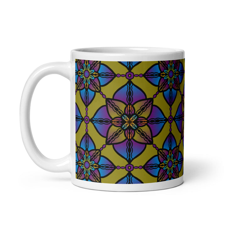 Vibrant Harmony: Caleidoscoop Mandala mok in paars, blauw en geel