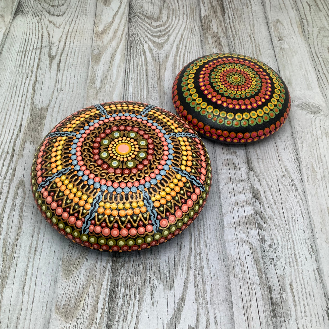 Hand Painted Mandala Stone in Soft Pastel Colors with Gold Accents – 10 cm Meditation or Gratitude Stone