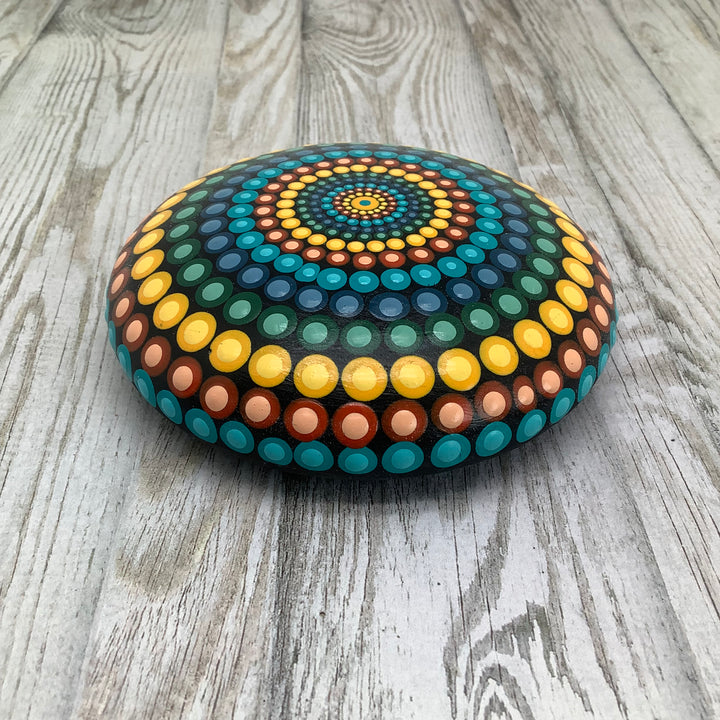 Dotart Mandala Steen in primaire kleuren 