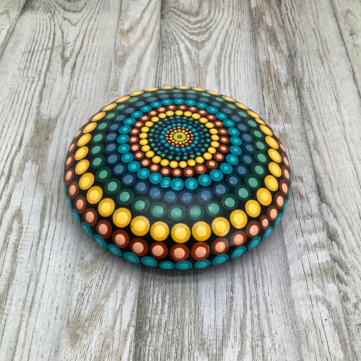 Dotart Mandala Steen in primaire kleuren 
