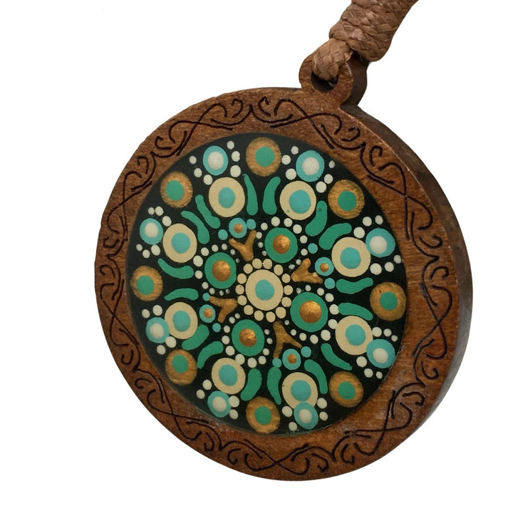 Leren ketting met houten mandala hanger