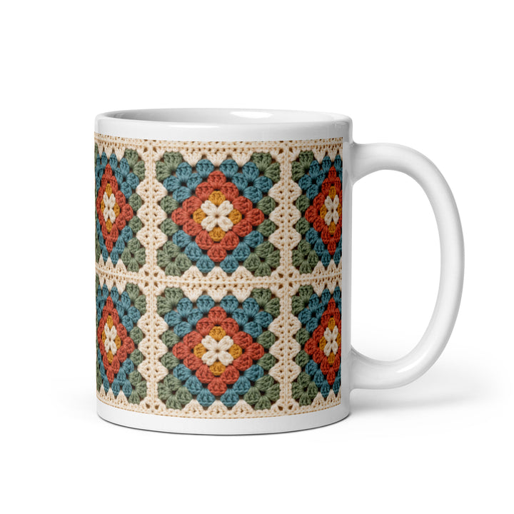 11 oz granny square koffiemok met kleurrijke retro haakprint, oor rechts