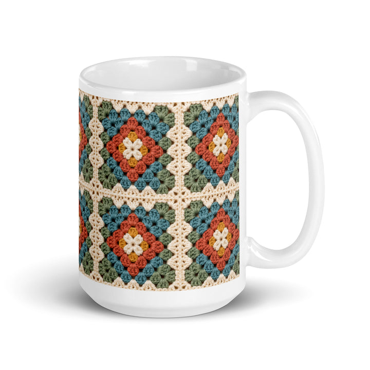 15 oz granny square koffiemok met kleurrijke retro haakprint, oor rechts