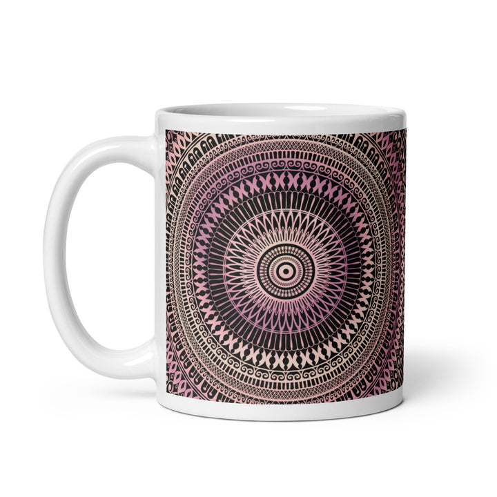 Graceful Mandala: lichtroze en beige mok